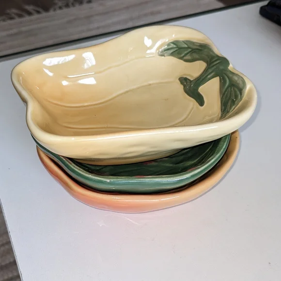 Set of 3 Veggie Ramekins - Picture 3 of 3